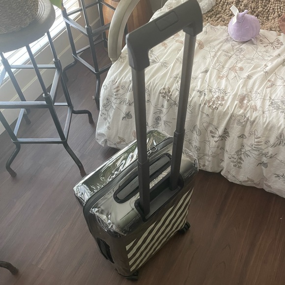 Off-White Suitcase - Picture 10 of 16